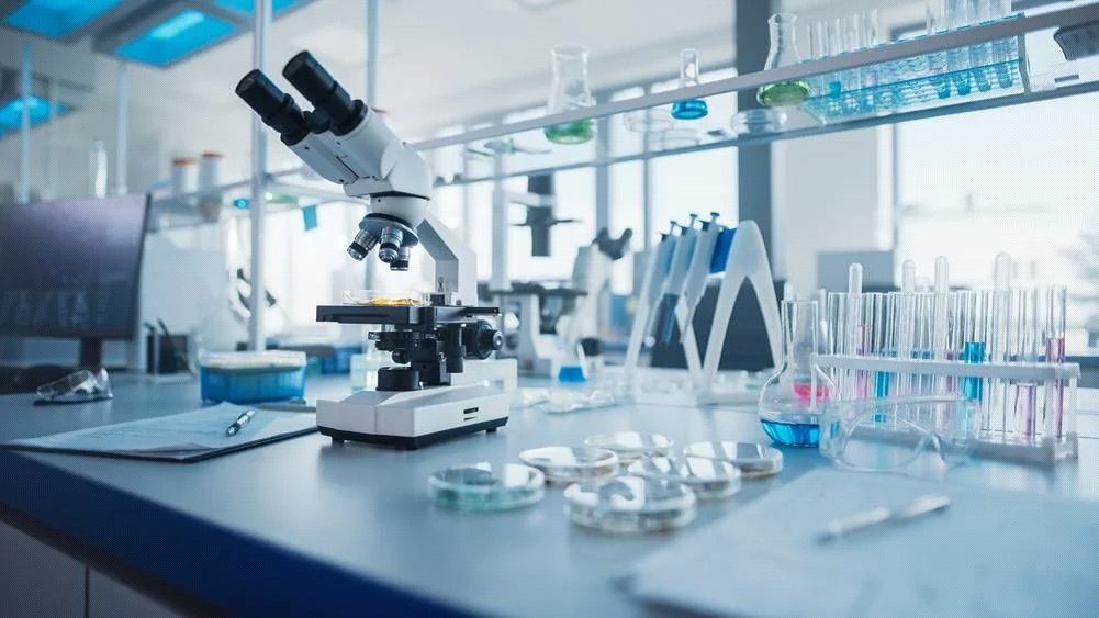 Laboratory-Testing-Services-in-North-Bethesda-MD-compressed Image of a microscope